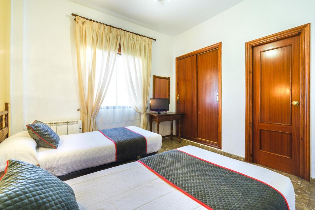Hotel Moya Monesterio Εξωτερικό φωτογραφία